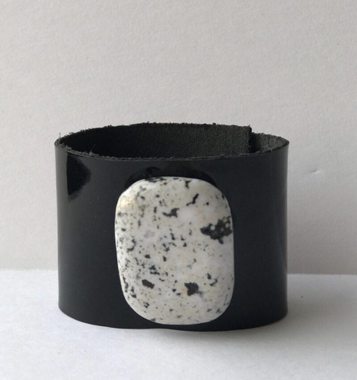 SPECKLED AGATE ON PATENT LEATHER WRIST CUFF